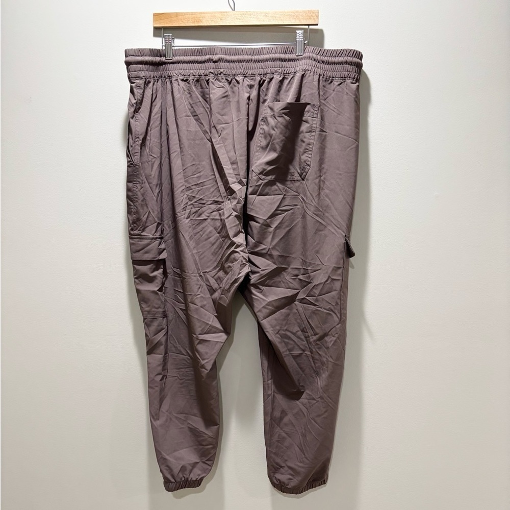 OLD NAVY • Women’s StretchTech Taupe Cargo Jogger Pants Activewear Size XXL - Picture 2 of 5